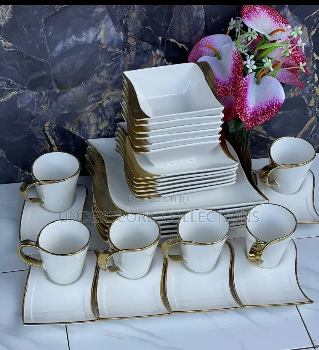 Ceramic Gold and White Dinner Set
Set of 30 PCS
