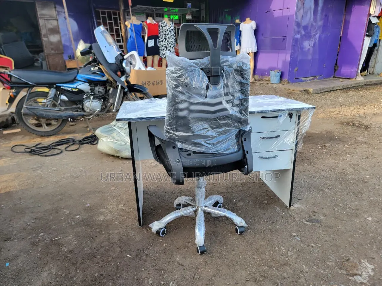 New Stylish Office Set
