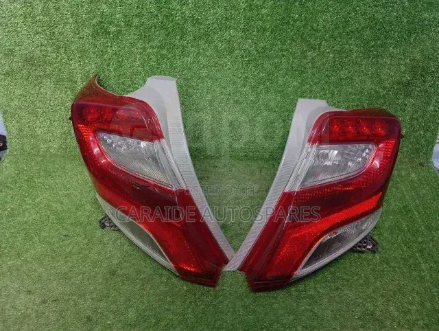 Vitz 2015 Backlights/Taillights
