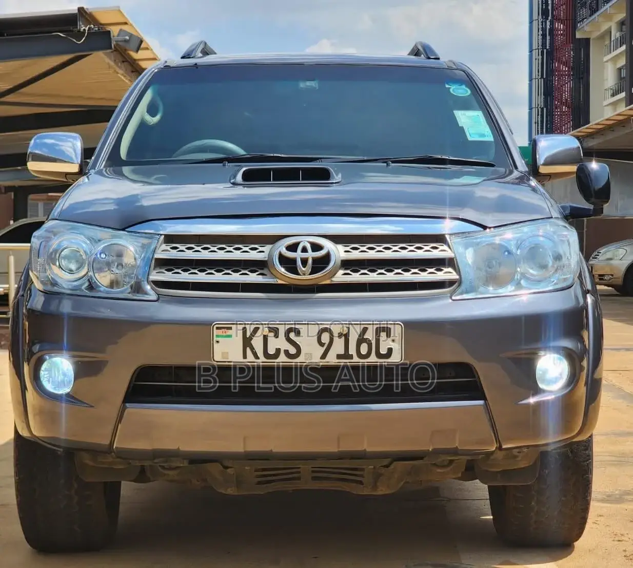 Toyota Fortuner 2011 Gray