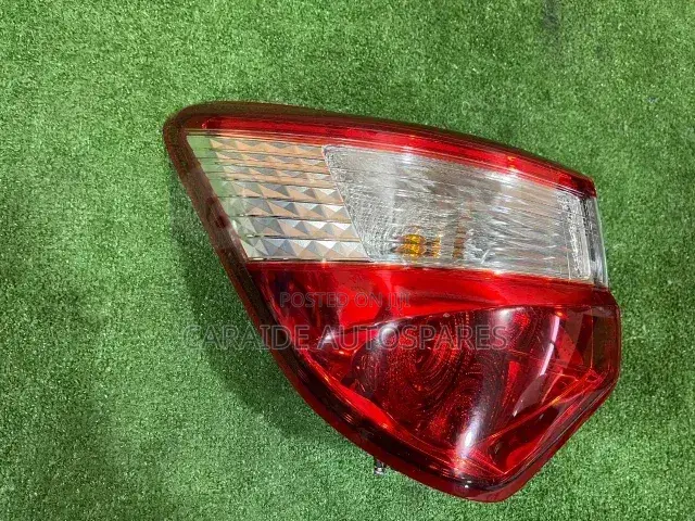Vitz 2017/2018 Backlights/Taillights