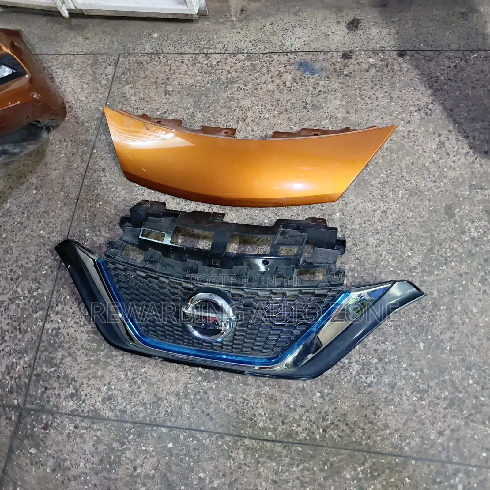 Grill Plus Top Cover Nissan Note 2018 Available