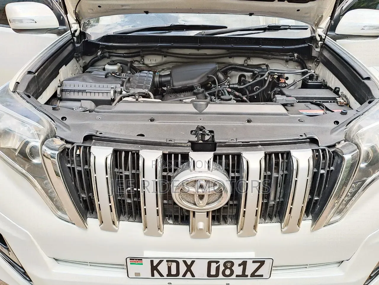 Toyota Land Cruiser Prado 2.7 i 2013 White