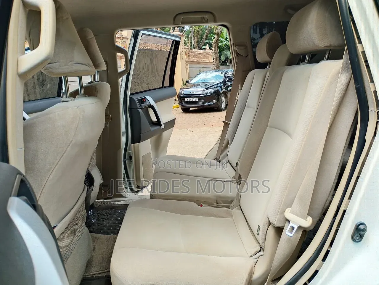 Toyota Land Cruiser Prado 2.7 i 2013 White