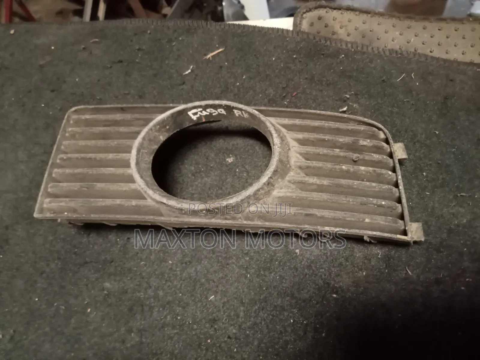 Nissan Fuga Y50 Foglight Cover