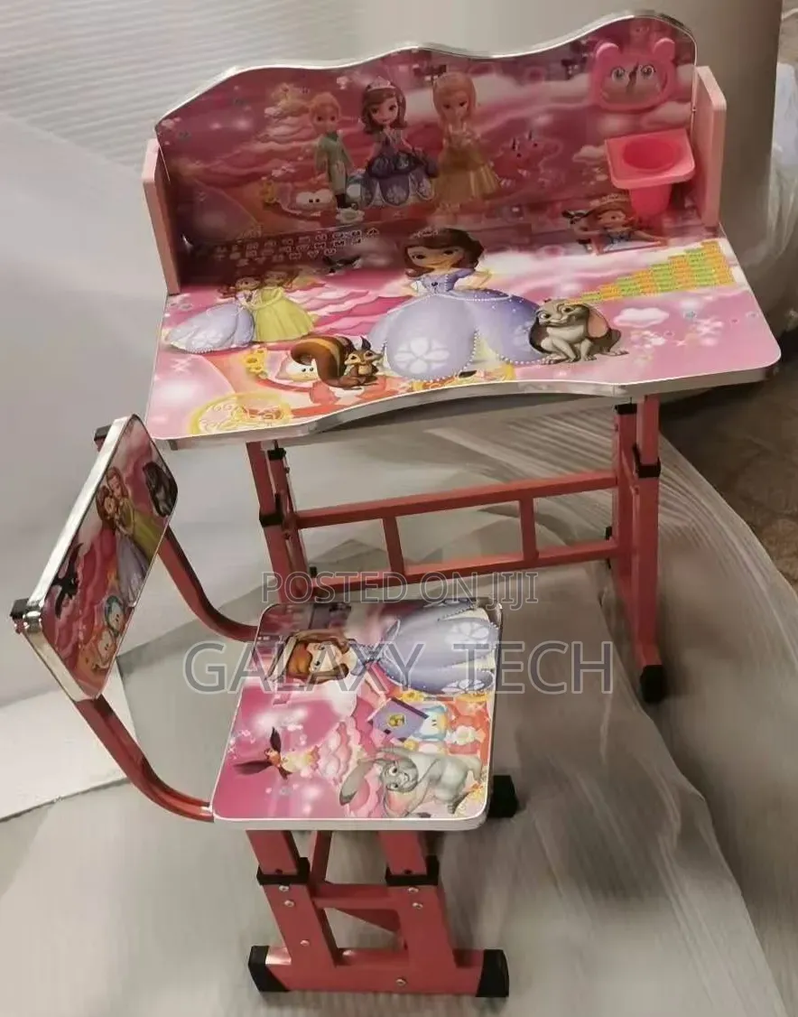 Kids Study Table and Chair/Children Desk