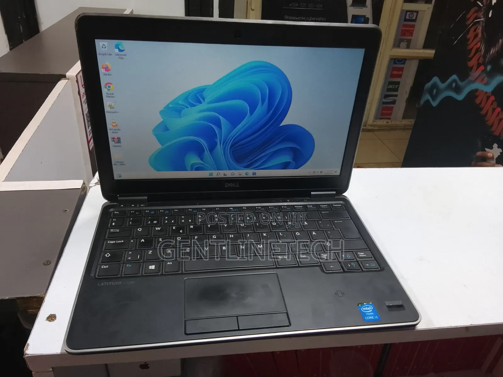 Laptop Dell Latitude E7240 8GB Intel Core i5 SSD 128GB