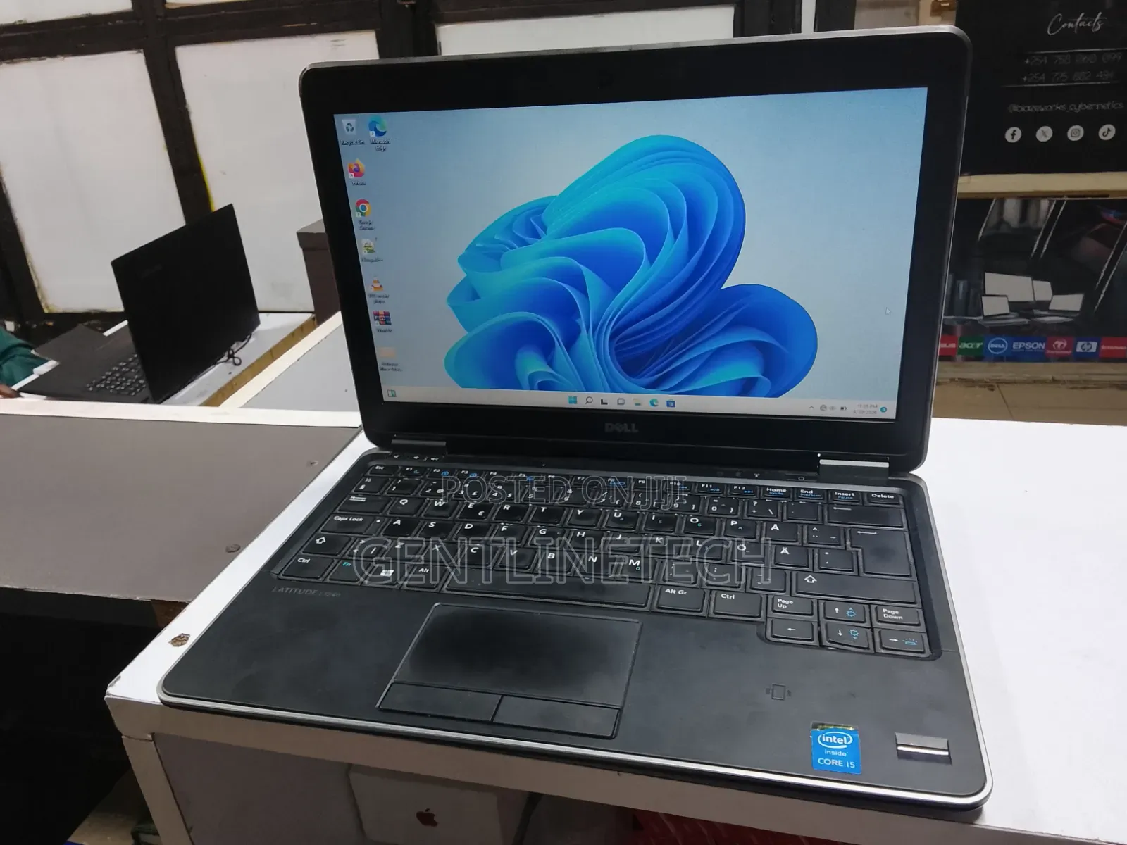 Laptop Dell Latitude E7240 8GB Intel Core i5 SSD 128GB