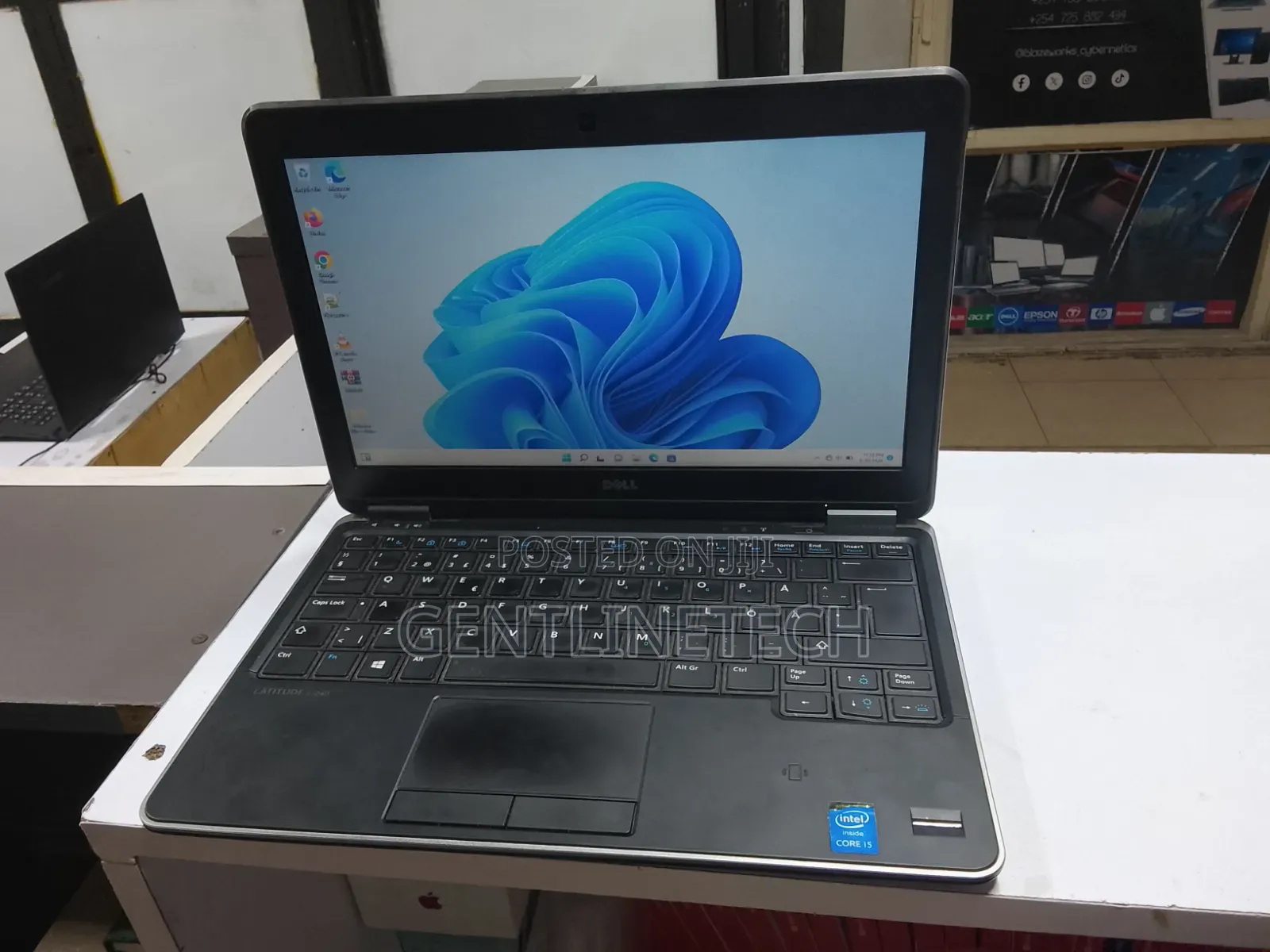 Laptop Dell Latitude E7240 8GB Intel Core i5 SSD 128GB