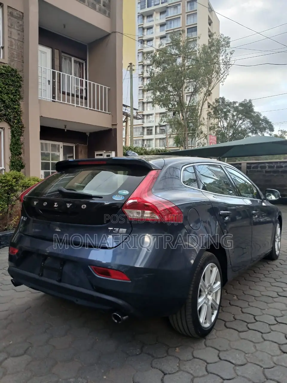 Volvo V40 2020 Gray