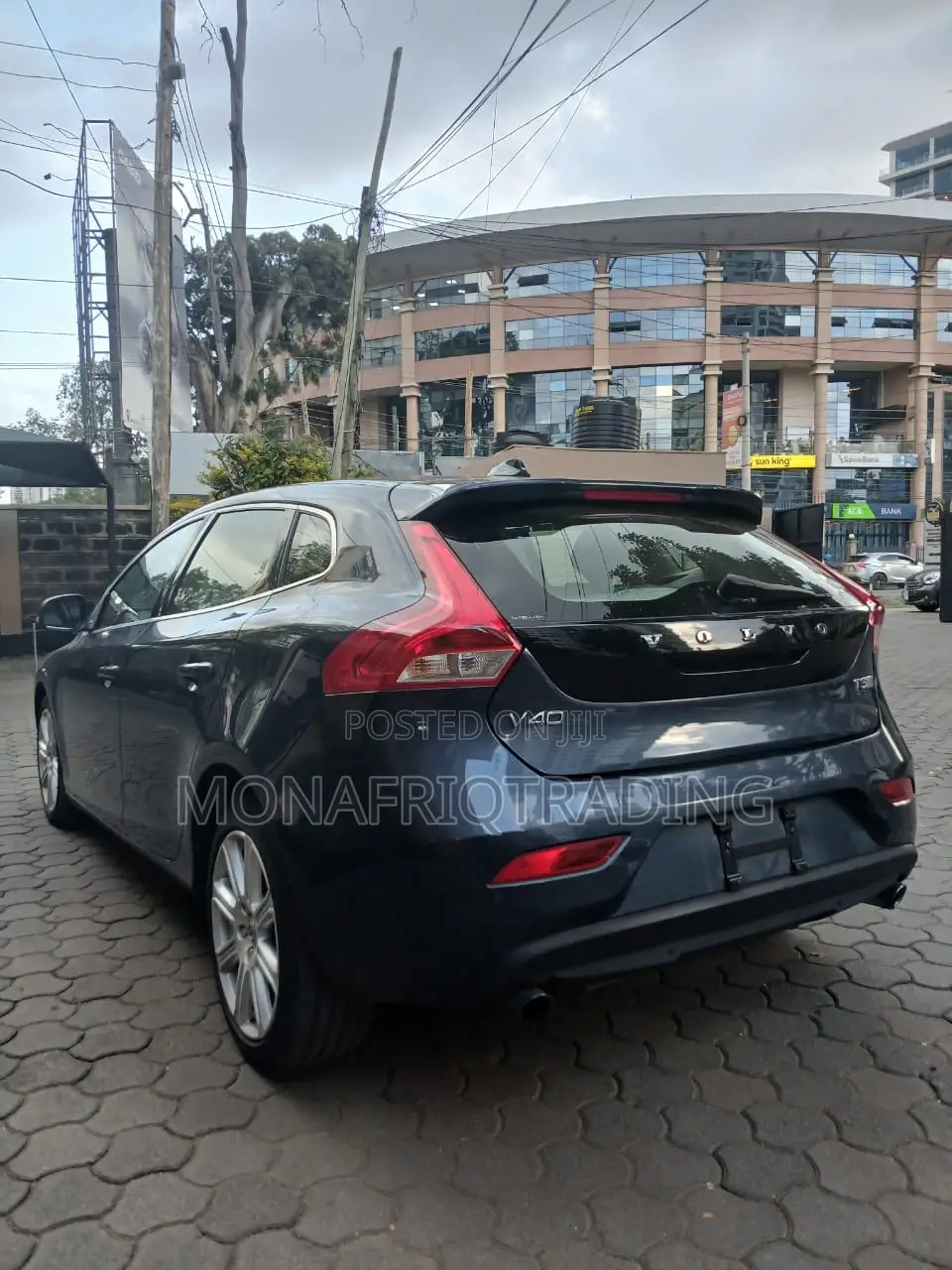 Volvo V40 2020 Gray