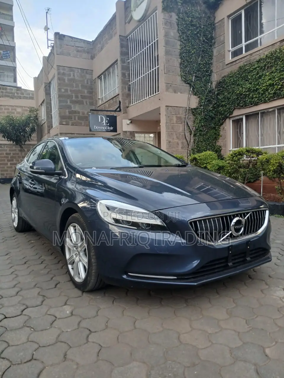 Volvo V40 2020 Gray