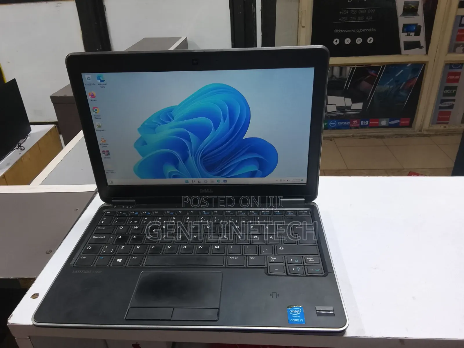 Laptop Dell Latitude E7240 8GB Intel Core i5 SSD 128GB