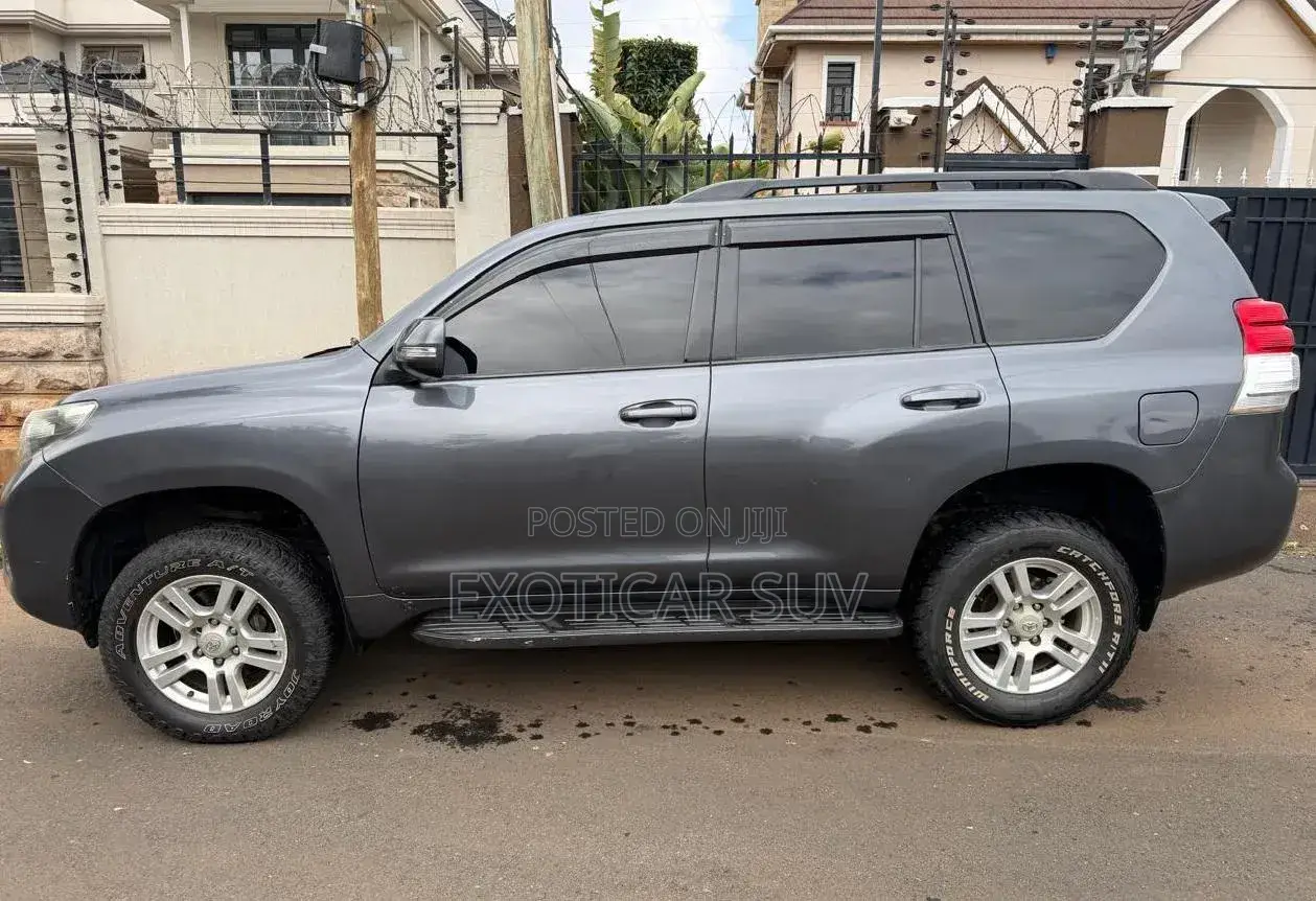Toyota Land Cruiser Prado 3.0 TD 2011 Gray