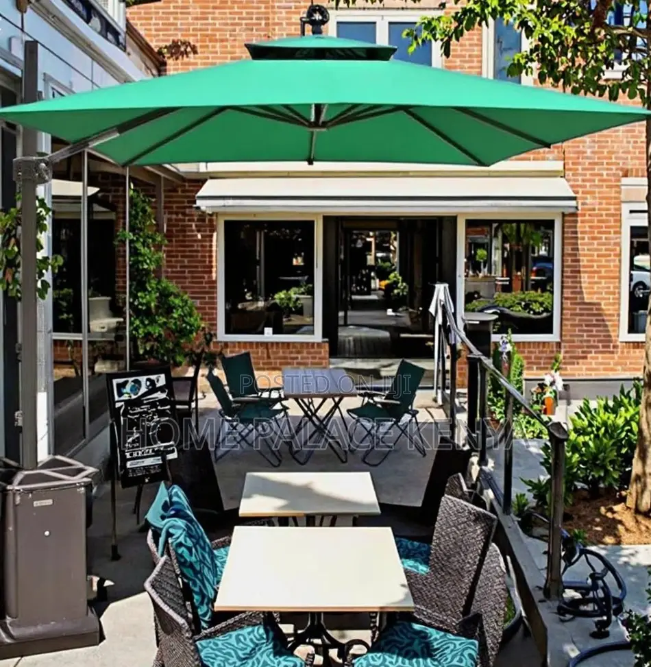 Outdoor Sunshade: Cantilever Patio Umbrella With Durable Stand