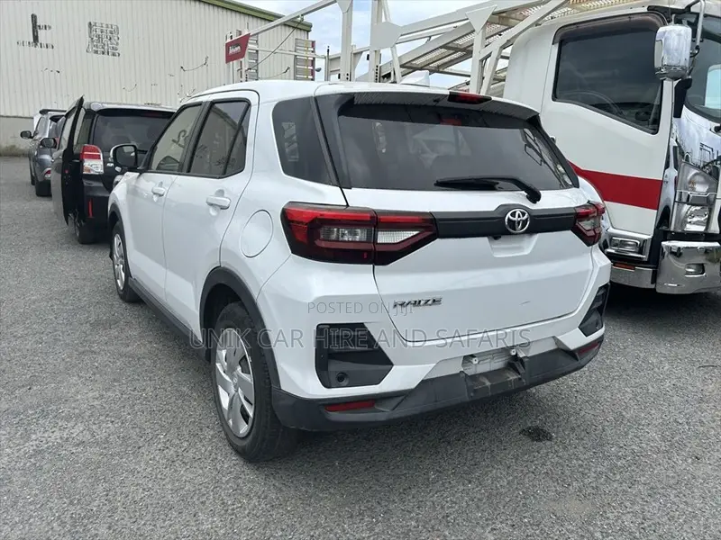 Toyota Raize 1.0 FWD 2020 Pearl