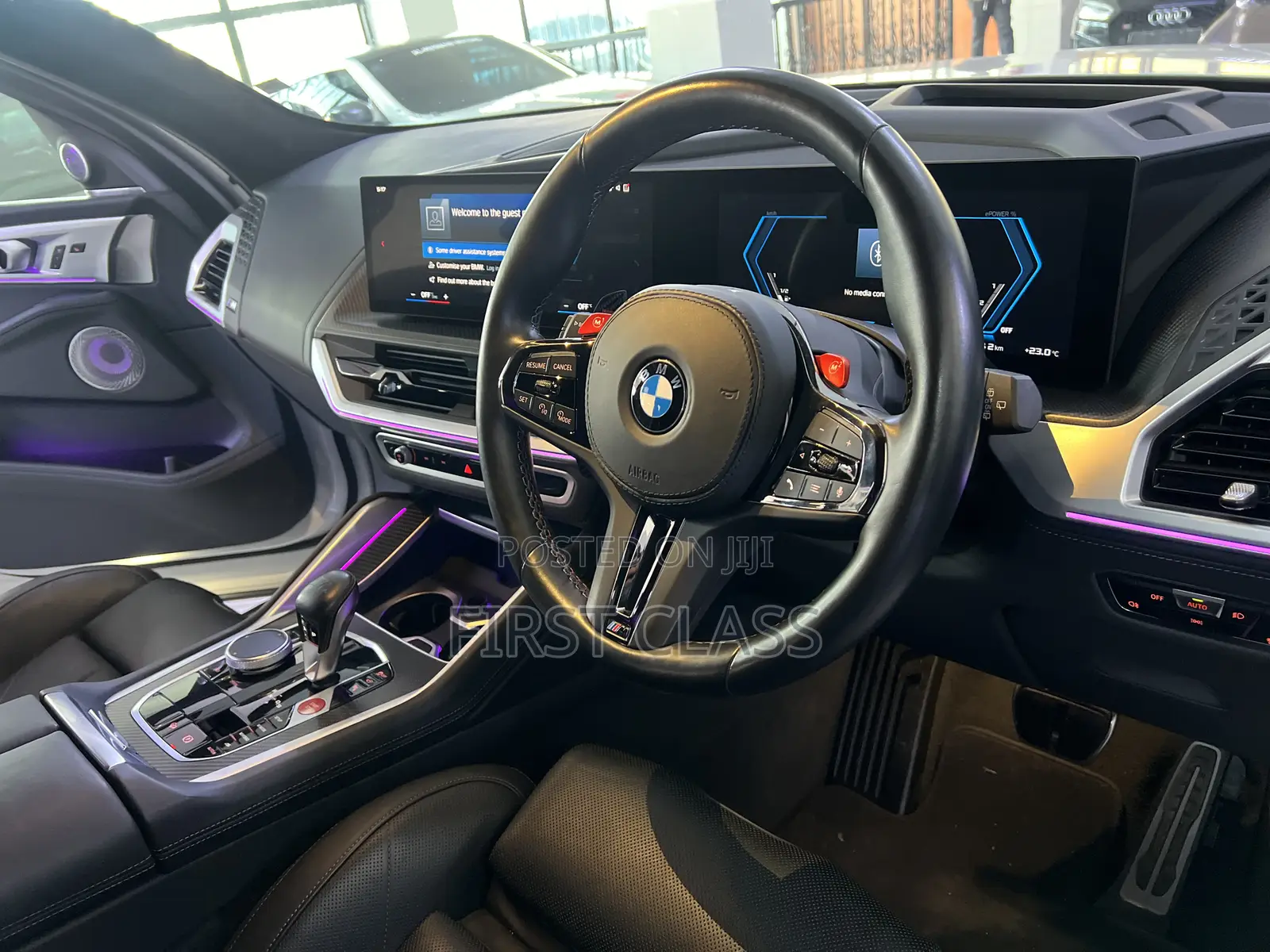 BMW XM Base AWD 2023 White