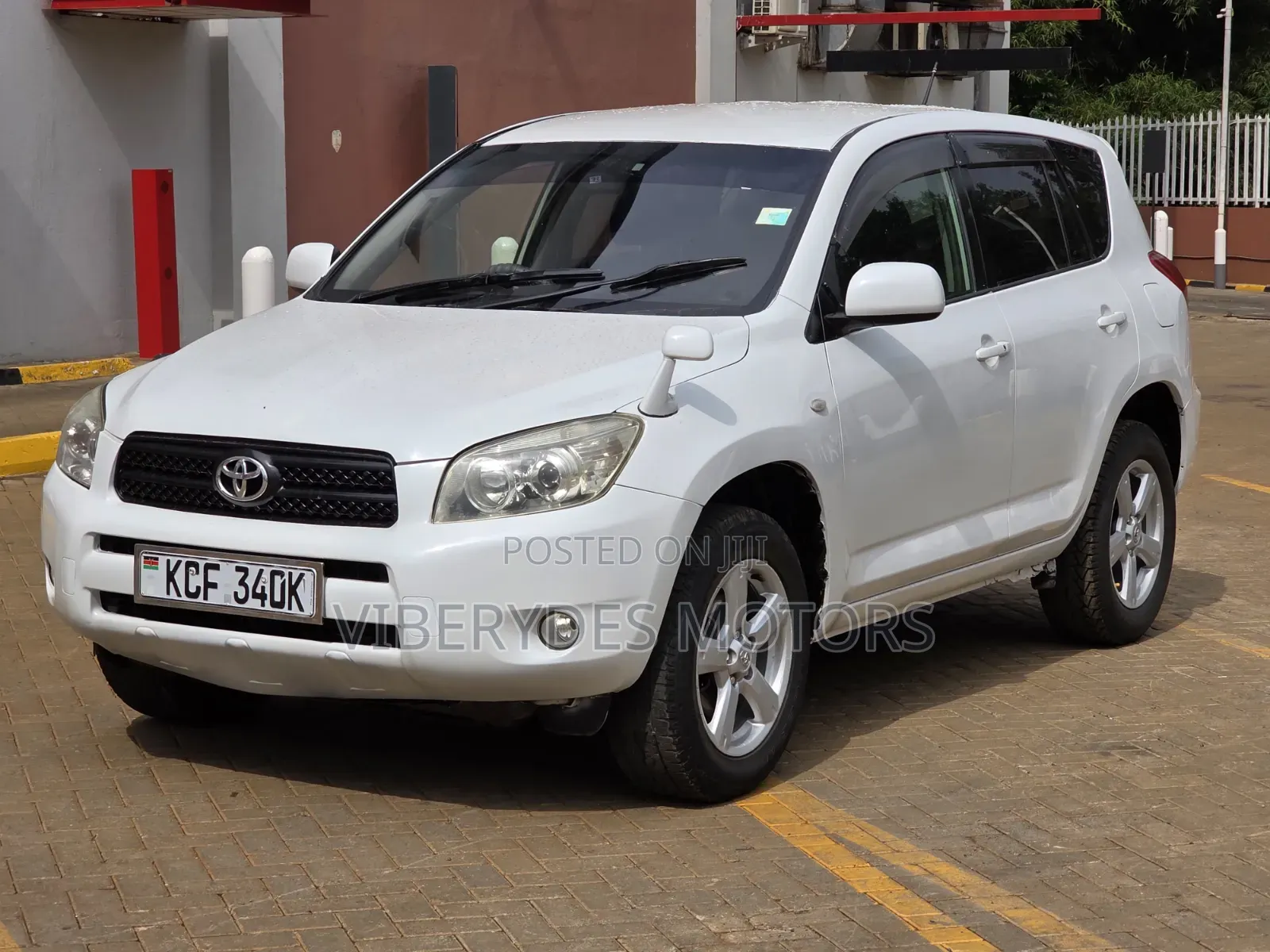 Toyota RAV4 2008 White