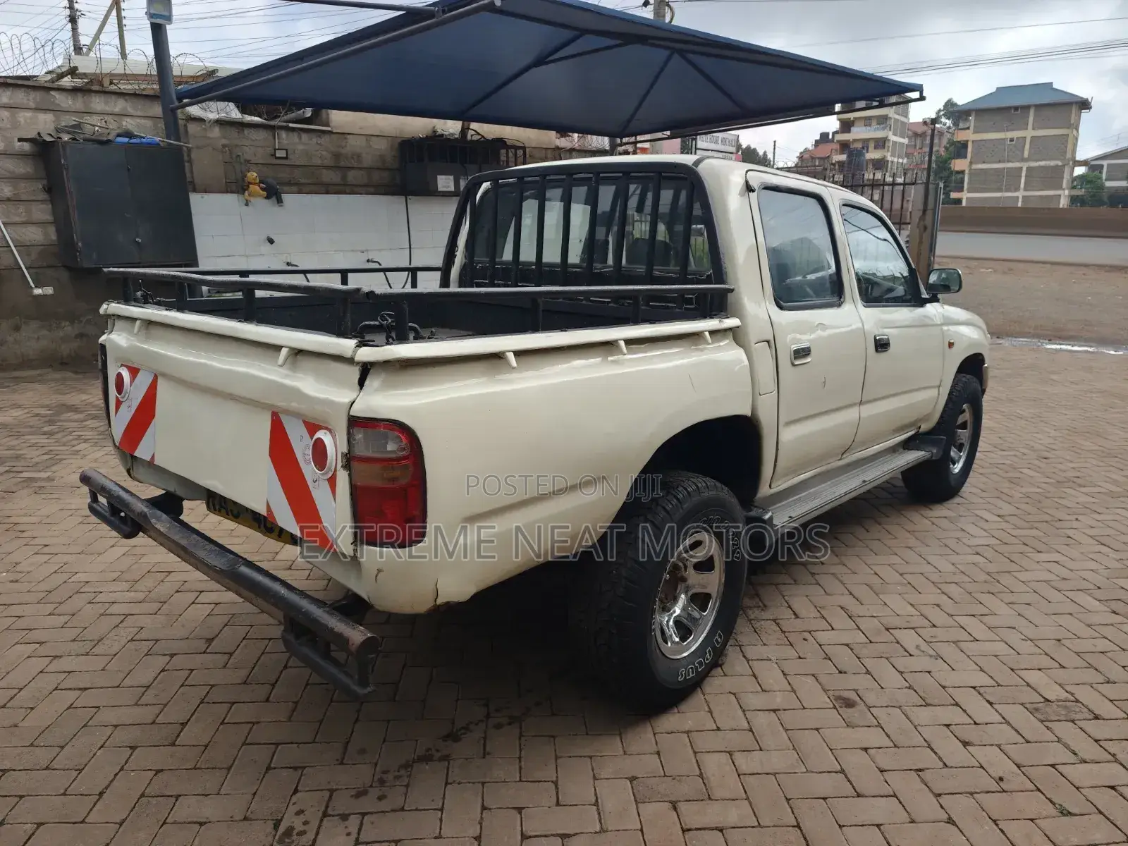 Toyota Hilux 2800 Raider D-Cab 2004 Yellow
