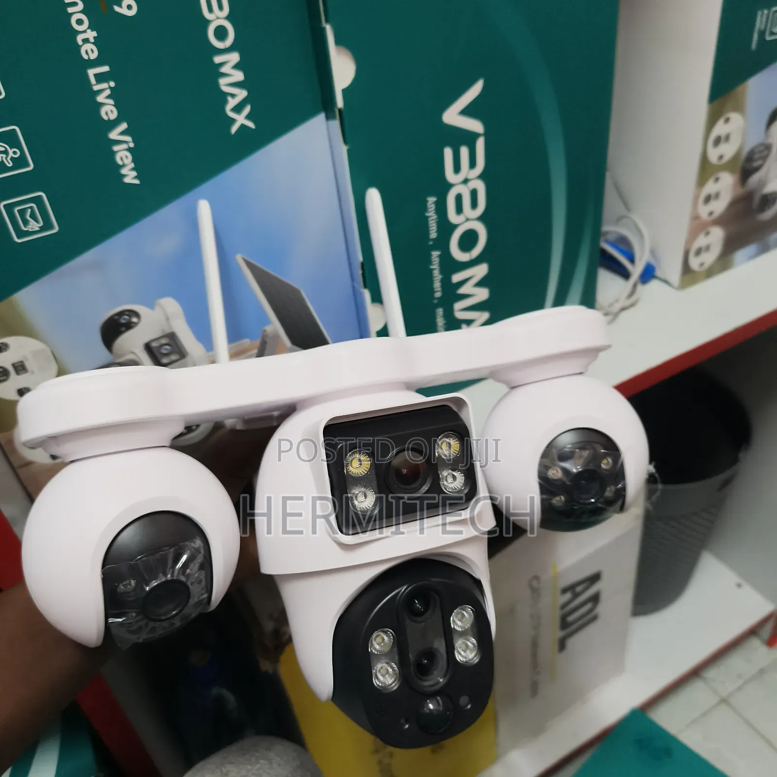 4lens CCTV Surveillance Camera Outdoor Use Solar Powered CCTV