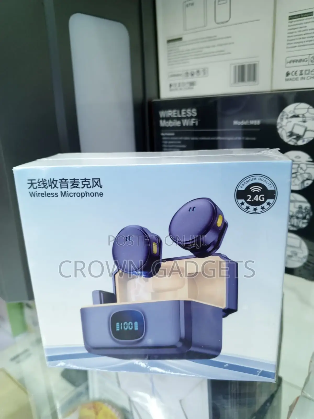 Q8 Wireless Lavalier Mic 20m Range for Streaming Vlog