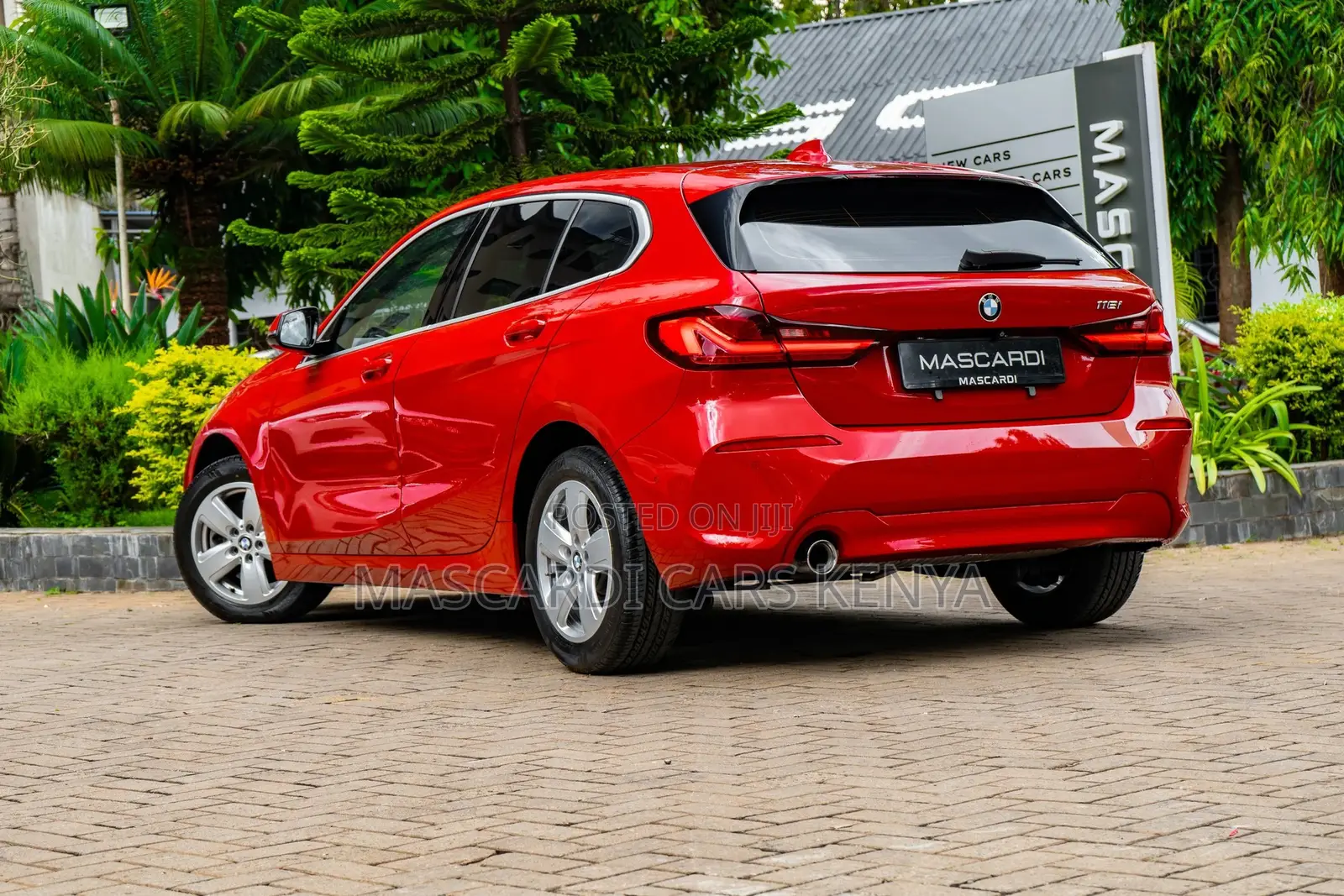 BMW 118i 2019 Red