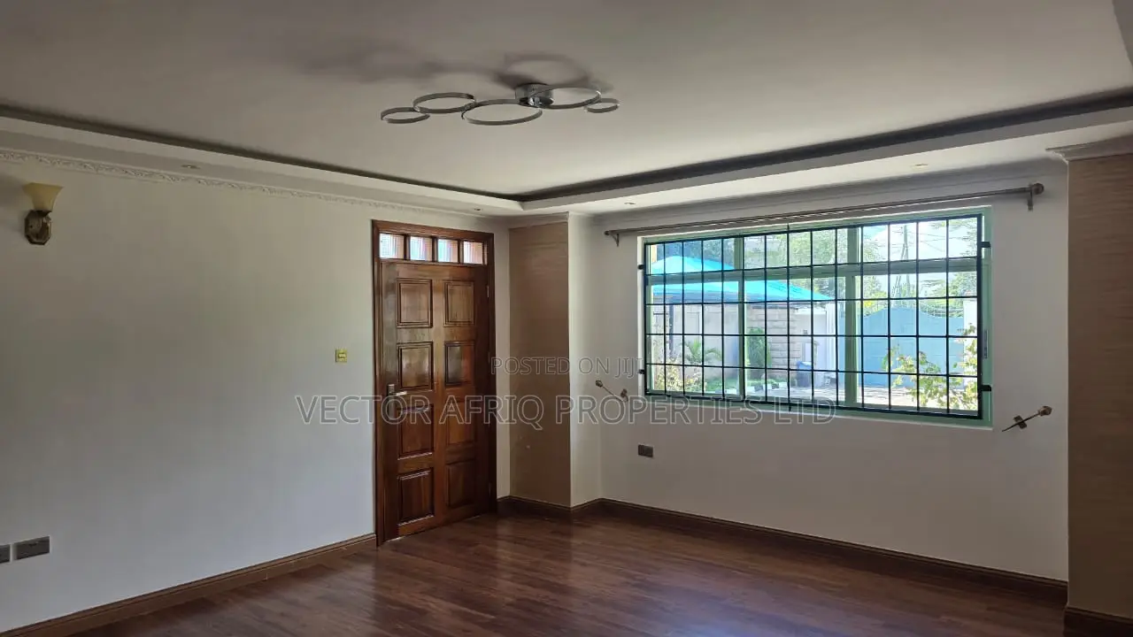 5bdrm Maisonette in Kitengela for sale