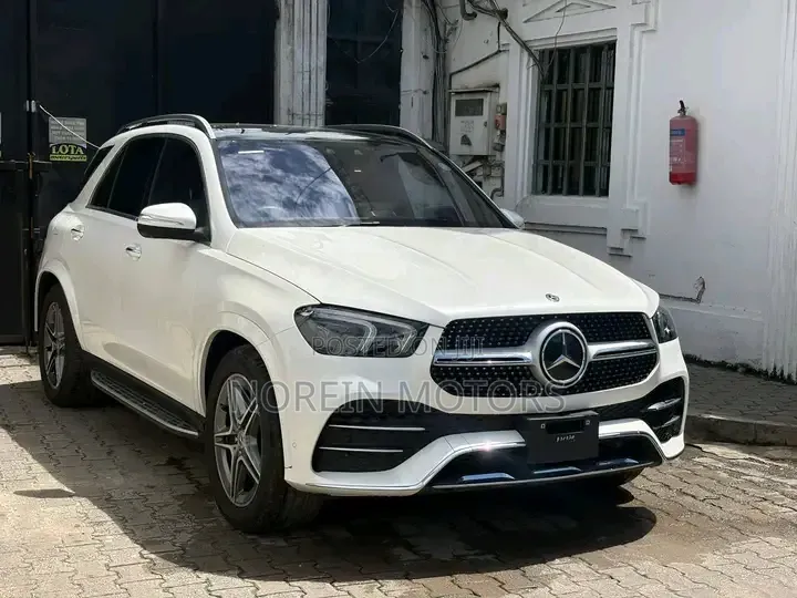 Mercedes-Benz GLS-Class GLS 400d 2022 Off white