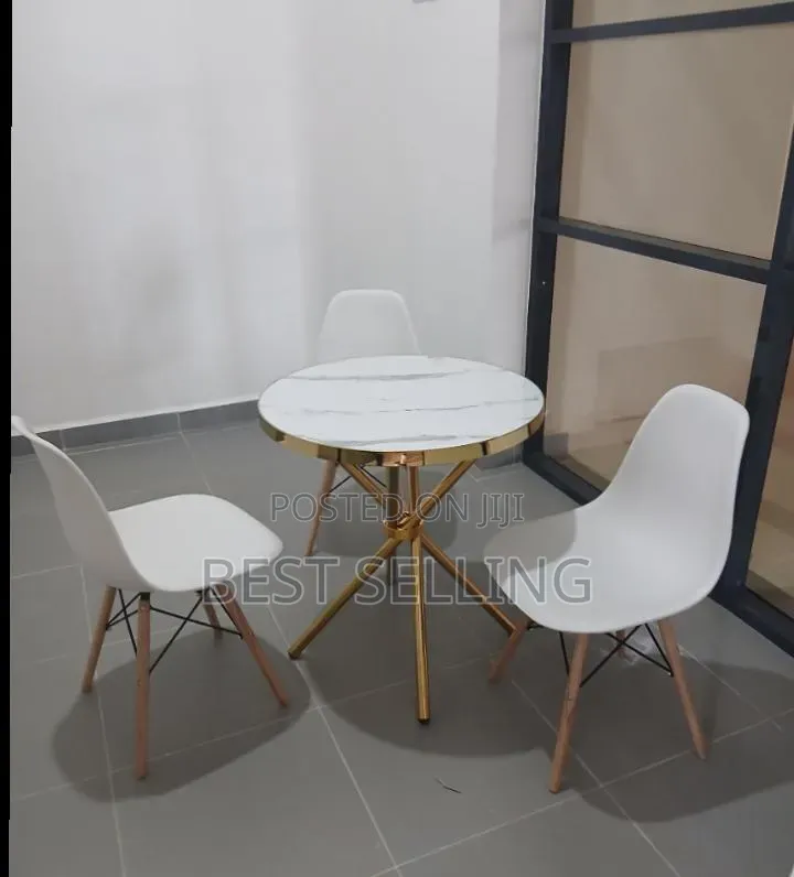 3 Seater Round Dinning Set