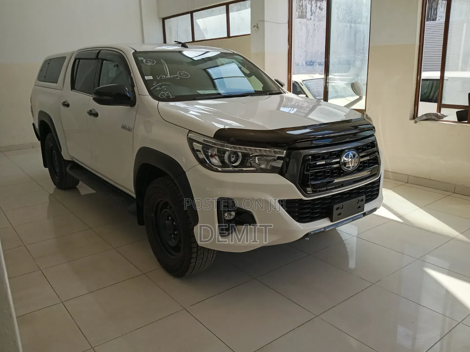 Toyota Hilux Revo Double Cab Deisel 2.4 AWD 2019 White