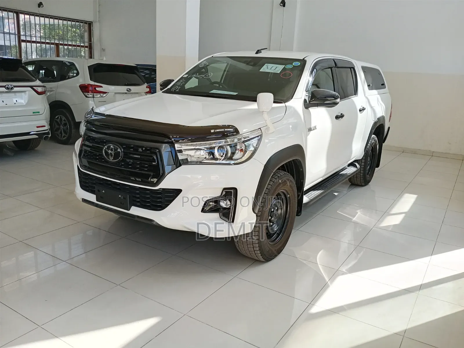 Toyota Hilux Revo Double Cab Deisel 2.4 AWD 2019 White