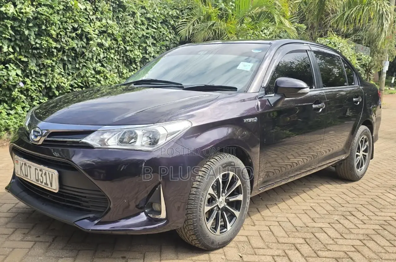 Toyota Axio 1.5 Hybrid 2WD 2018 Black