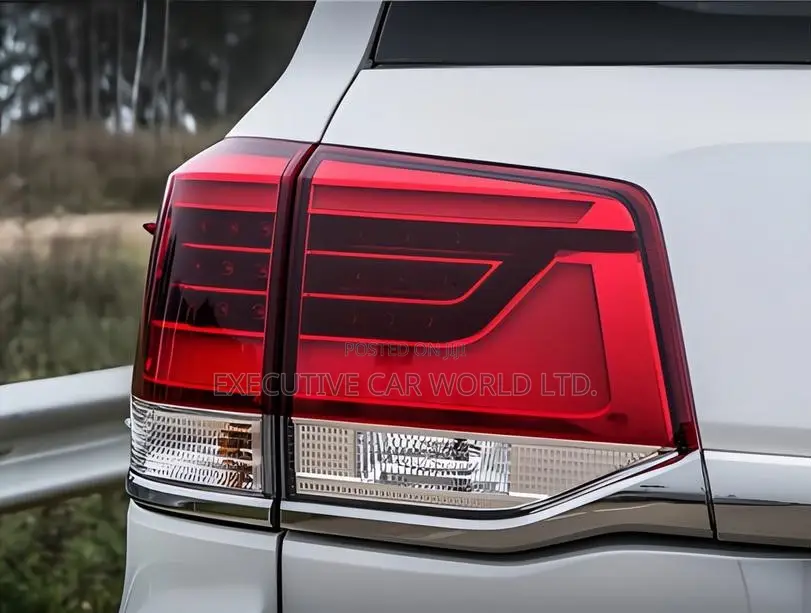Toyota Land Cruiser 200 Series Oem Facelift Taillights