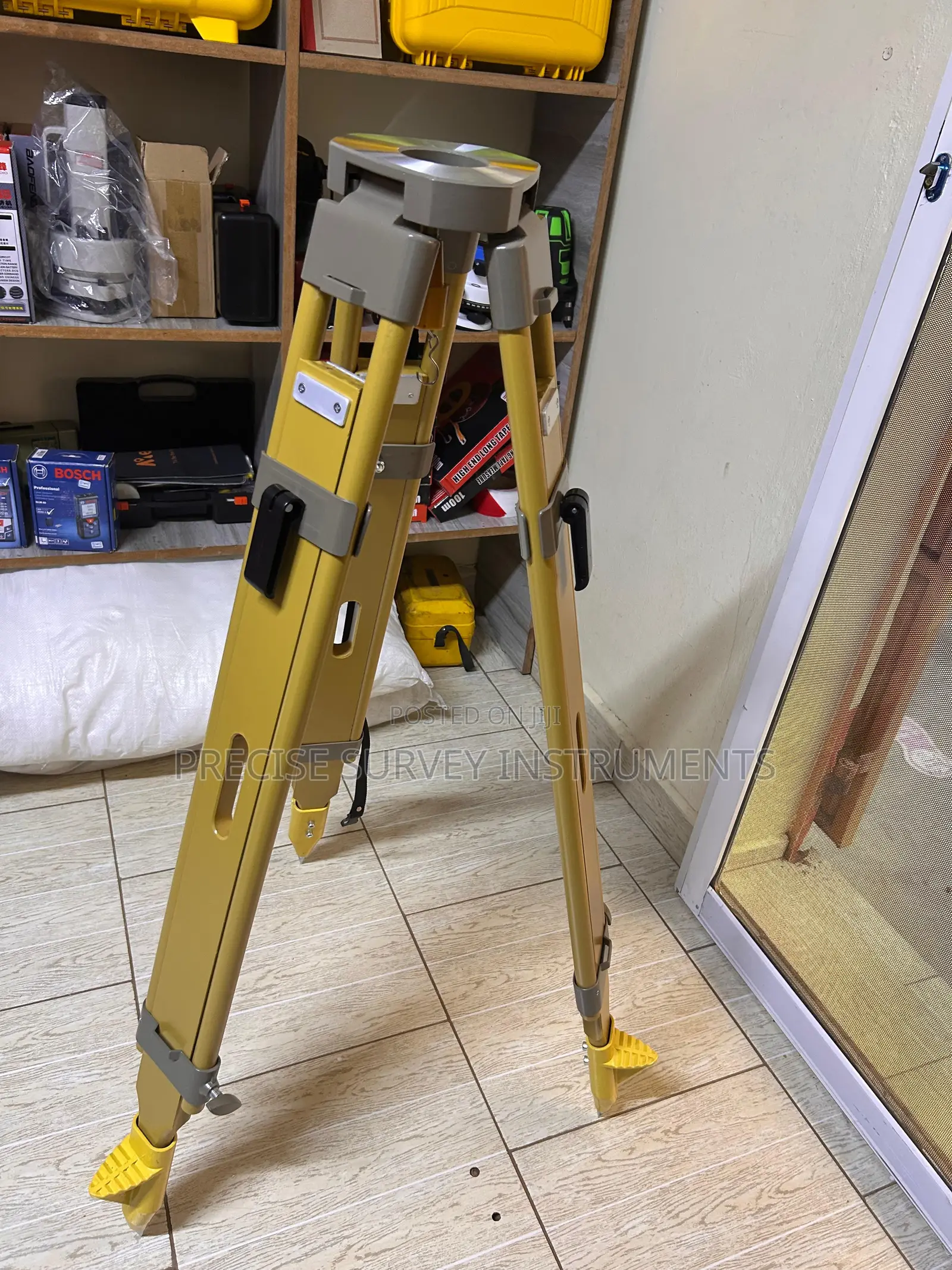 Professional Wooden Tripod for Total Station and Theodolite