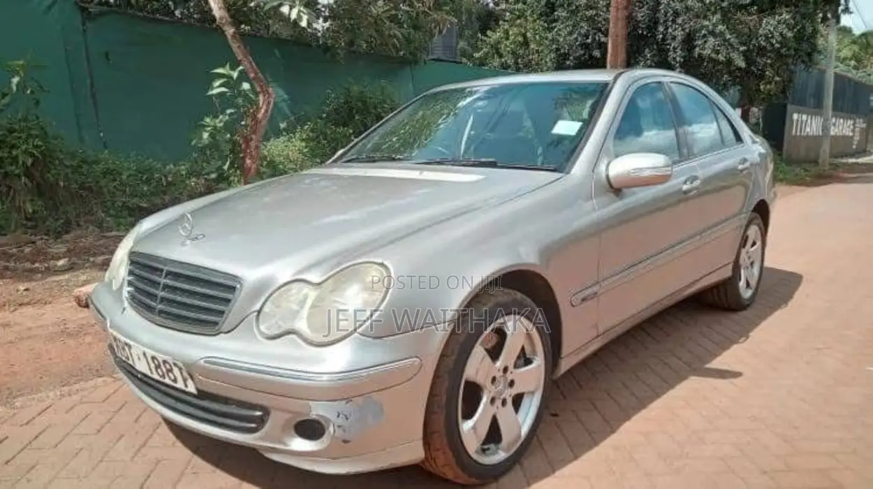 Mercedes-Benz C220 Base 2007 Silver