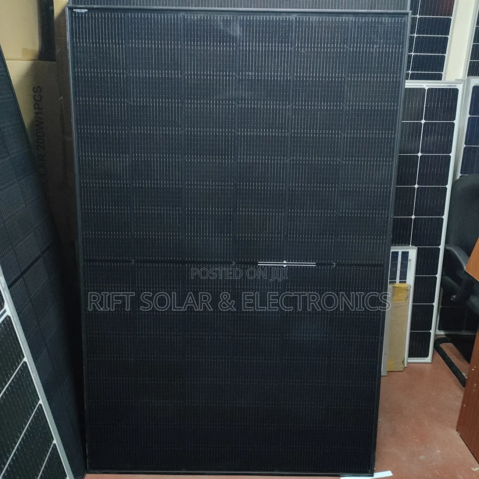 Home 1.2kw Inverter - 200ah Lithium Battery - (2)460w Solar Package