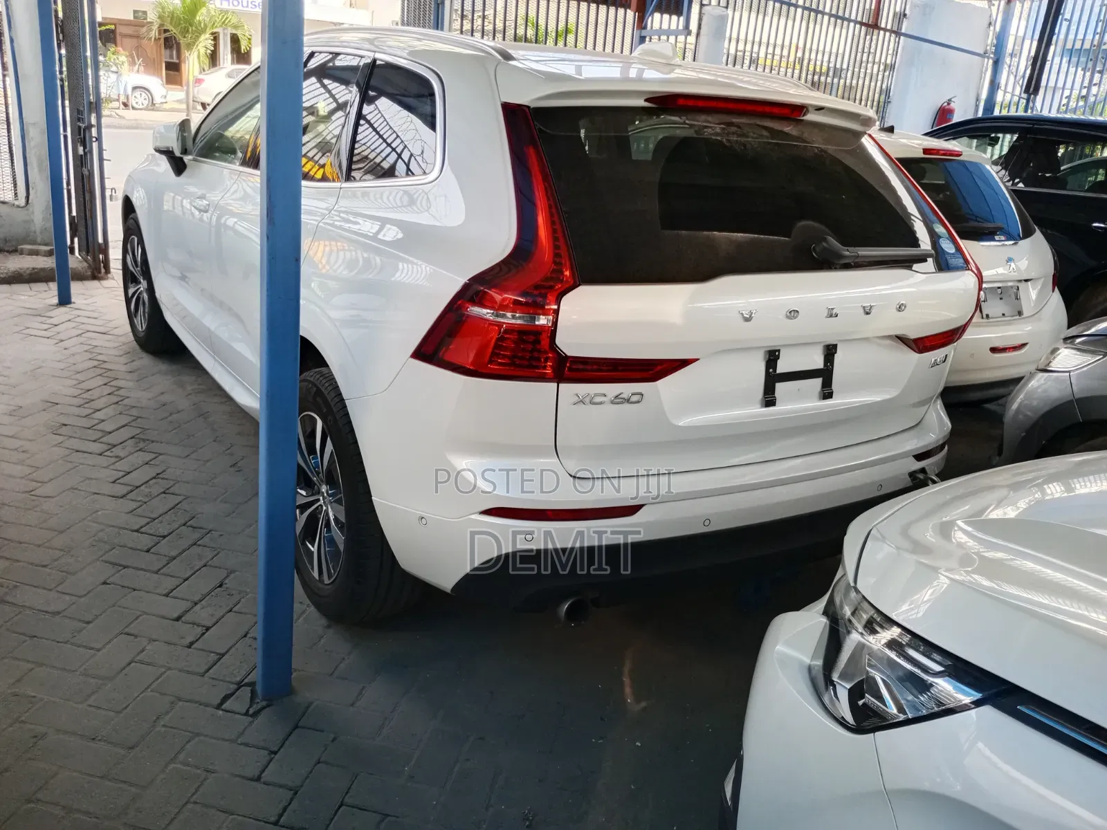 Volvo XC60 T5 Inscription AWD 2019 White