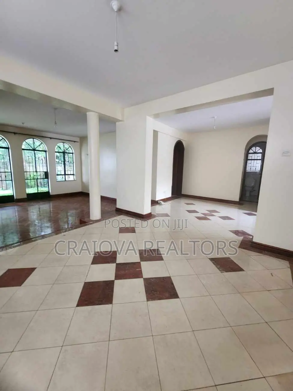 5bdrm Townhouse/Terrace in Riverside Drive for sale