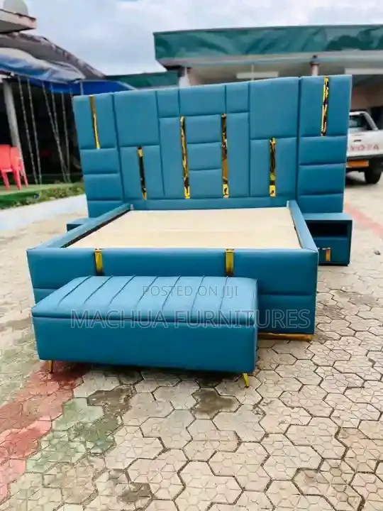 Luxurious Queen Size Bed