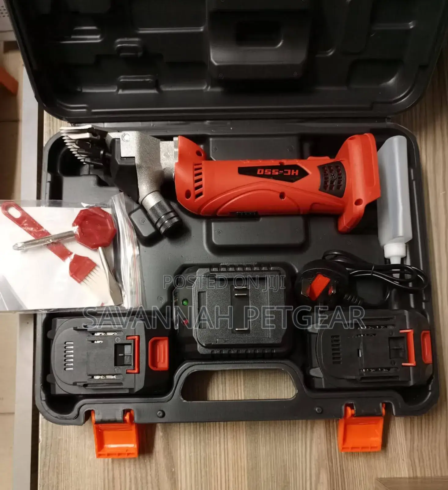 Cordless Electric Sheep Shearing Clippers With Two Batteries