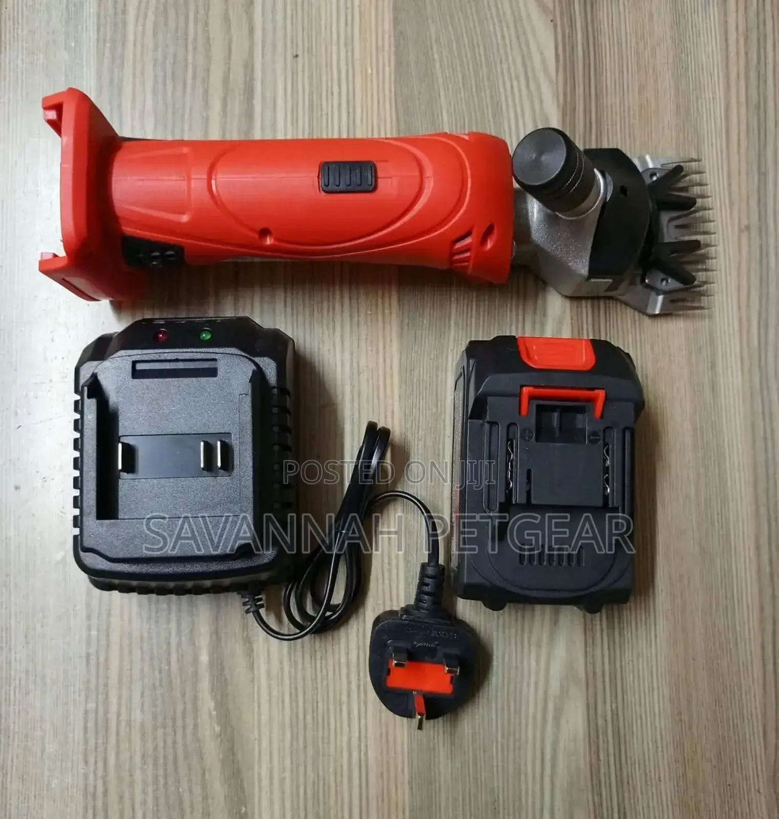 Cordless Electric Sheep Shearing Clippers With Two Batteries