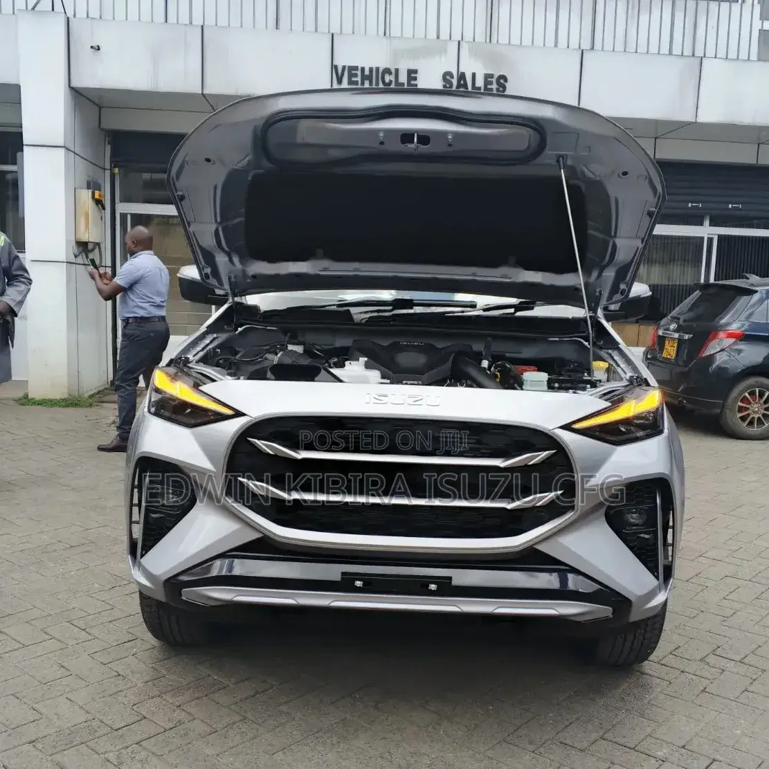 New Isuzu MU-X 2025 Gray