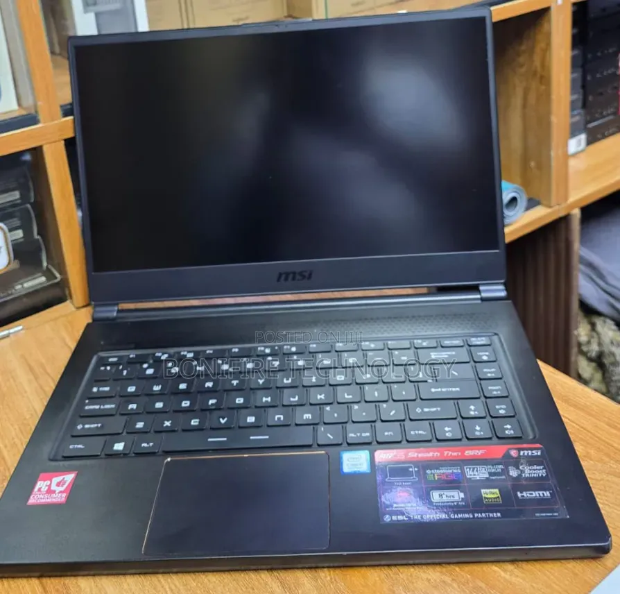 Laptop MSI GS65 Stealth Thin 8RF 32GB Intel Core i7 SSD 512GB
