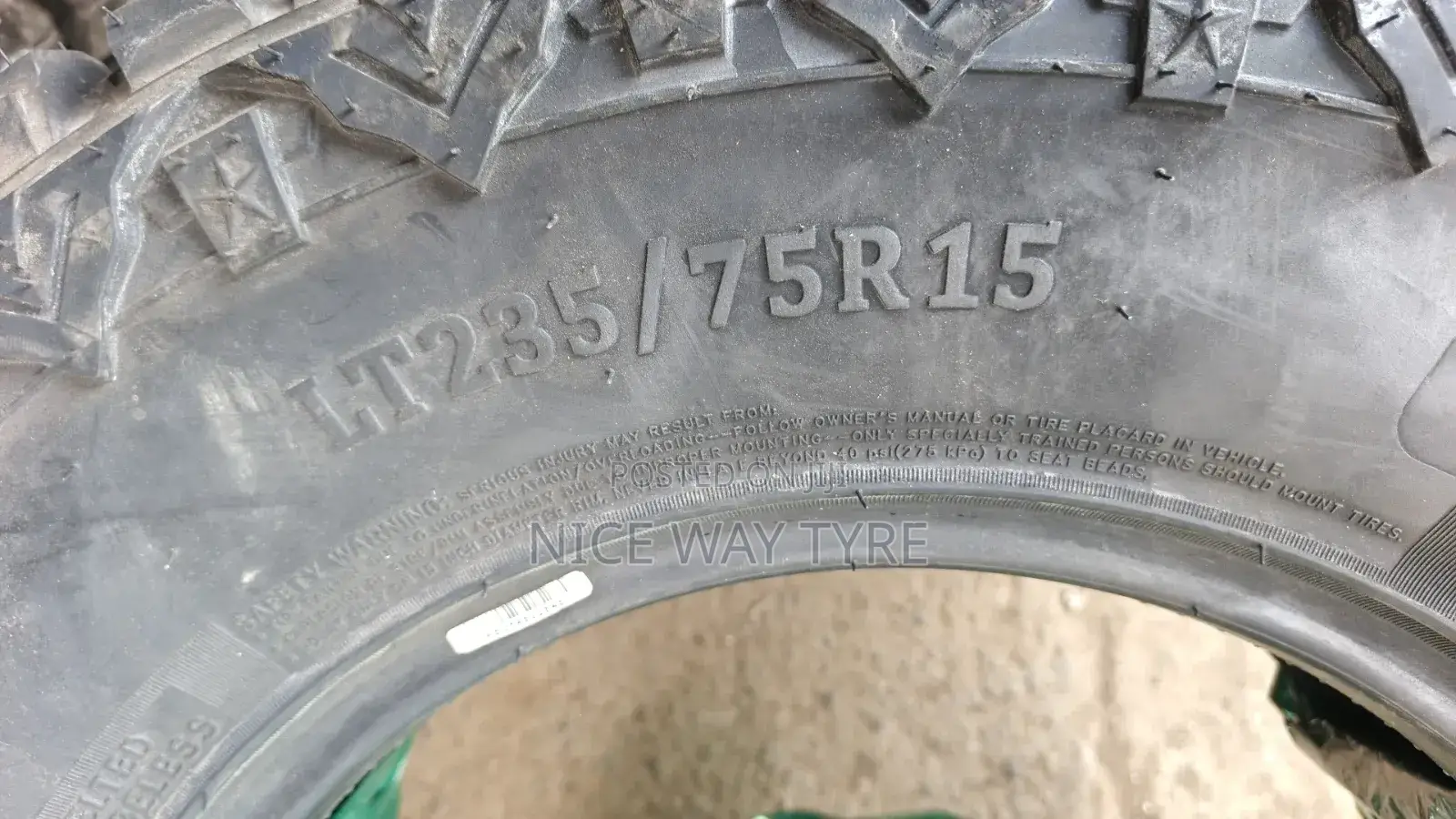 235/75r15 Roadcrusa M/T