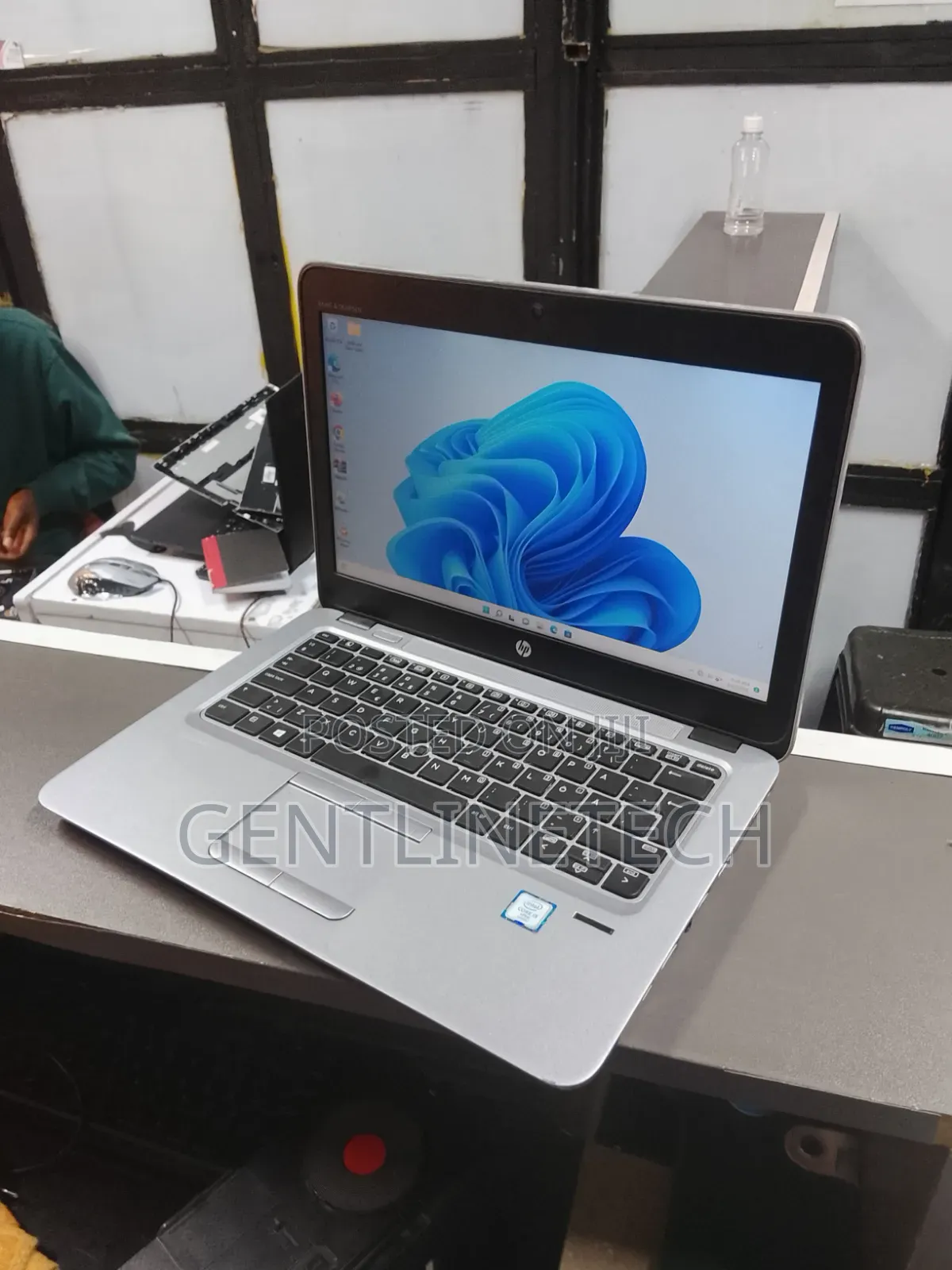 Laptop HP EliteBook 820 G3 8GB Intel Core i5 SSD 256GB