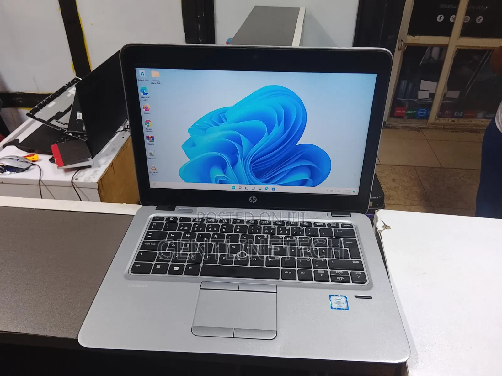 Laptop HP EliteBook 820 G3 8GB Intel Core i5 SSD 256GB