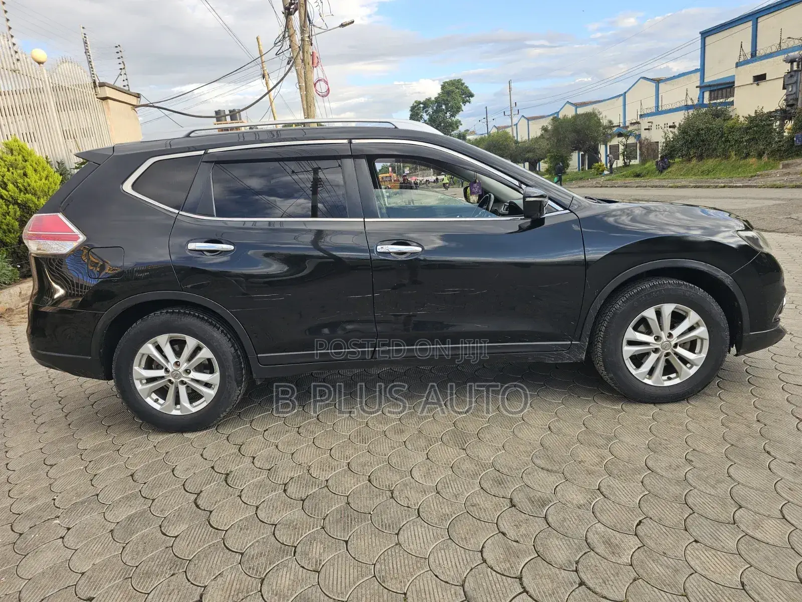 Nissan X-Trail 2.0 Petrol FWD 2017 Black