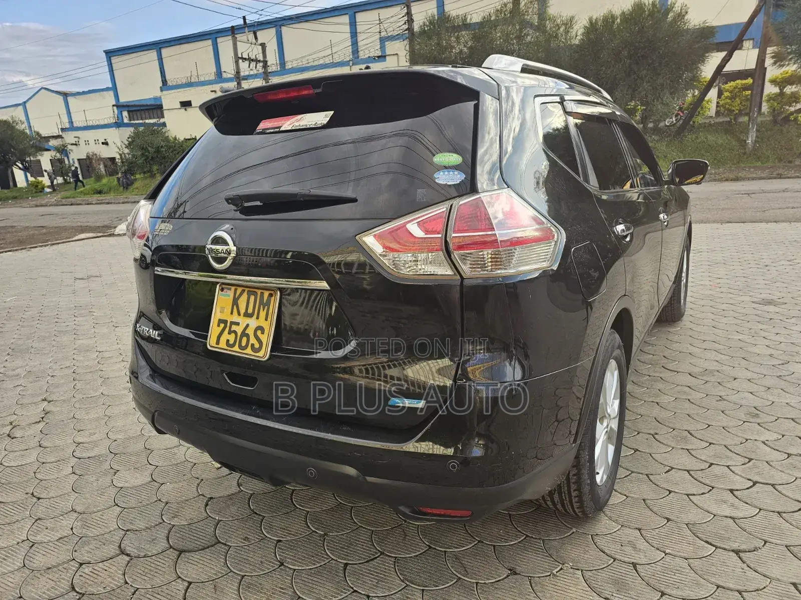 Nissan X-Trail 2.0 Petrol FWD 2017 Black