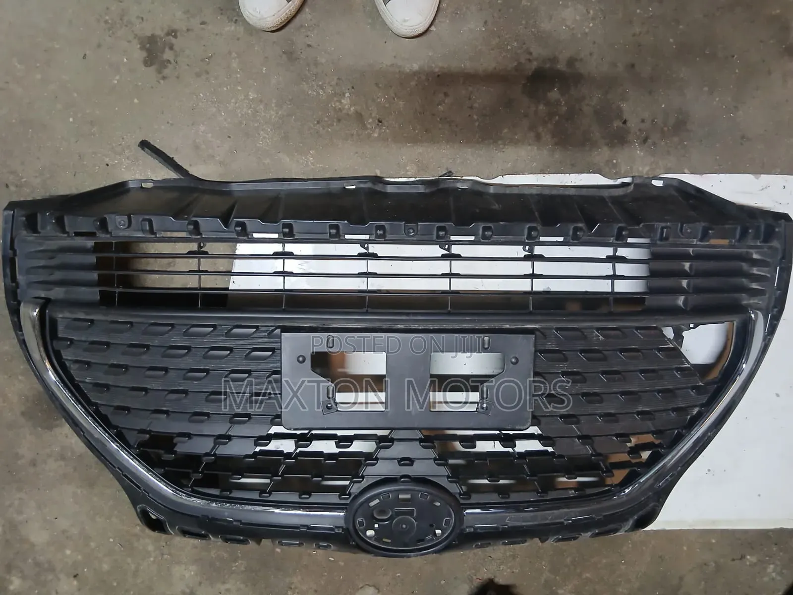 Toyota Sienta Grille 2018