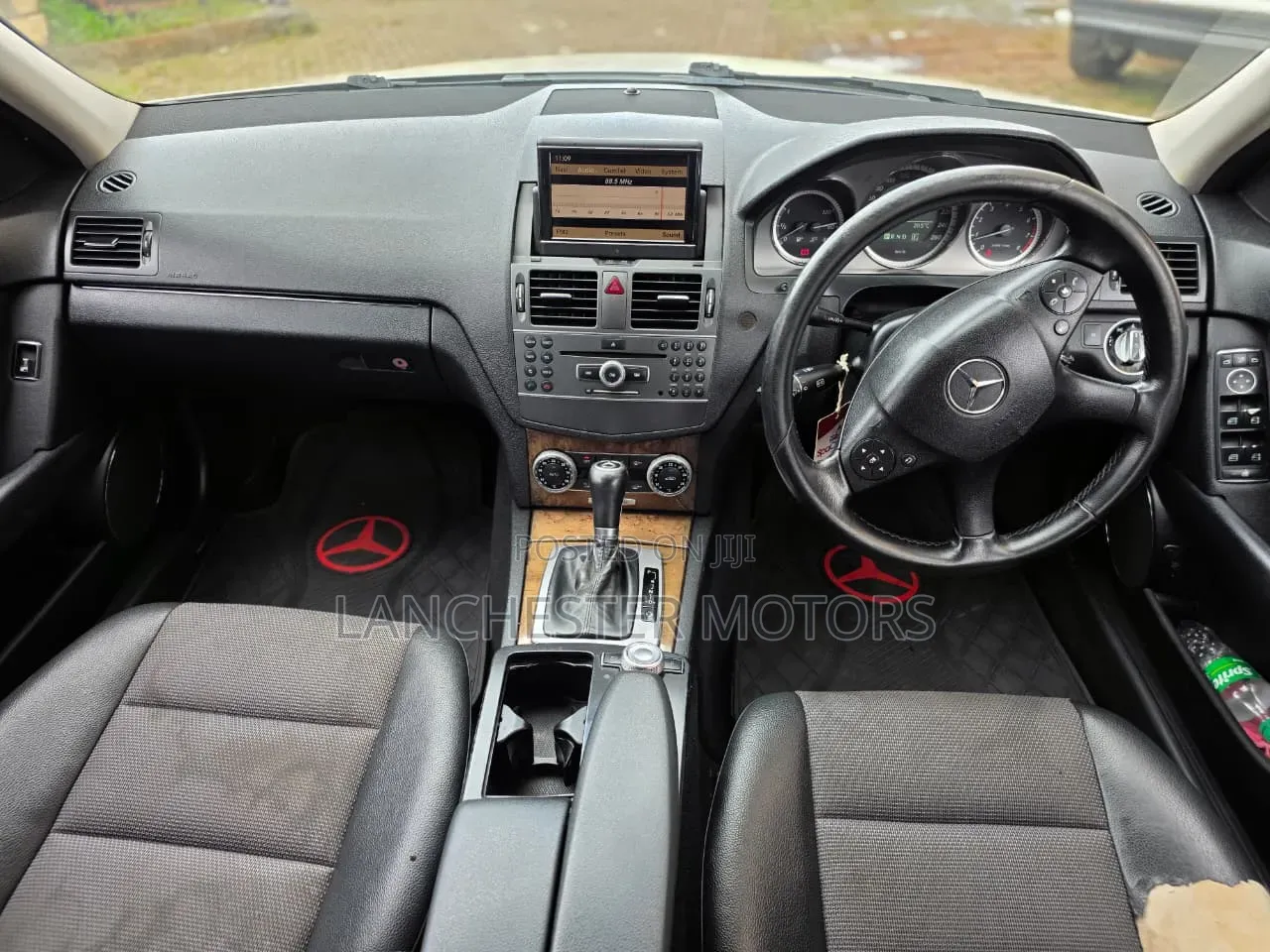 Mercedes-Benz C200 2011 White